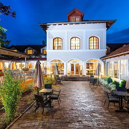 Bodrogi Kúria Wellness Hotel 4*