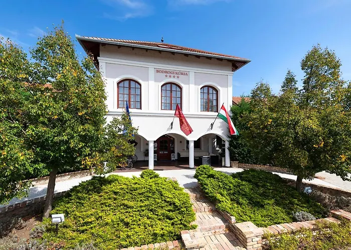 Bodrogi Kuria Wellness فندق Inárcs